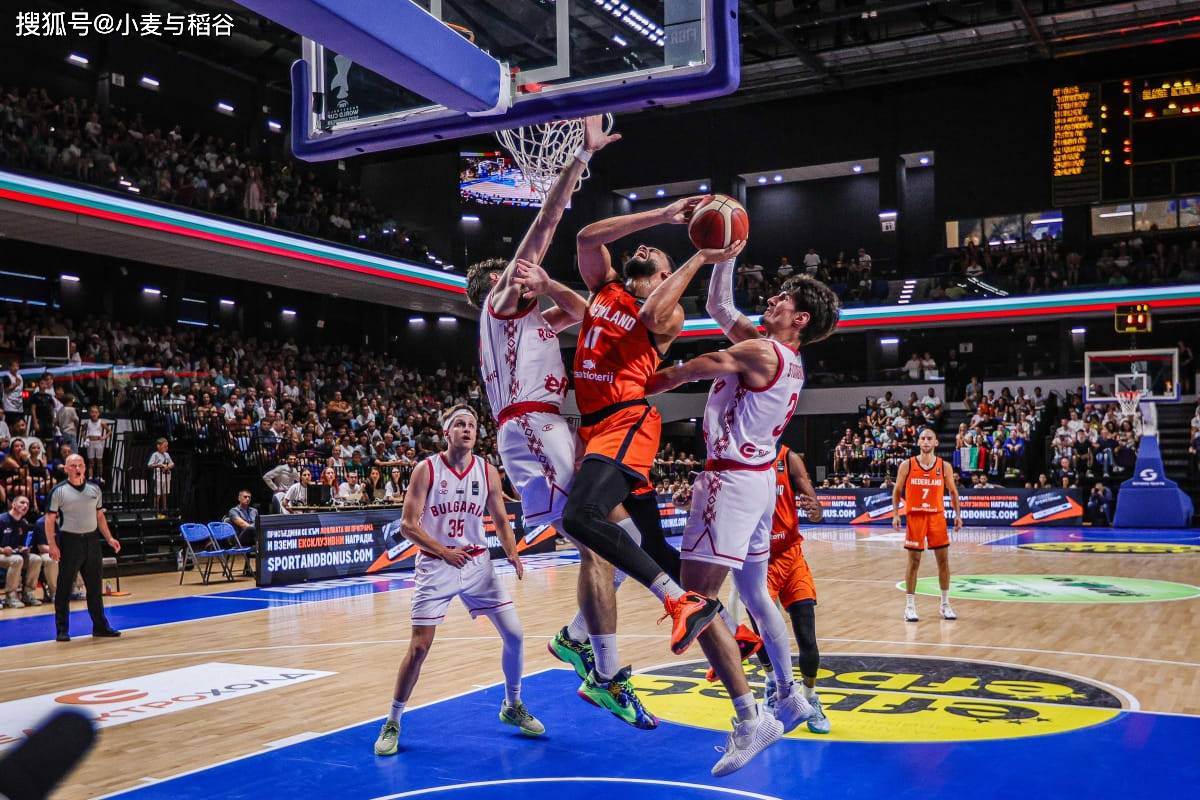 窗口期波士顿凯尔特人调整名单以备CBA季后赛，状态回暖环节打磨，管理层满意，心理建设被强调的简单介绍