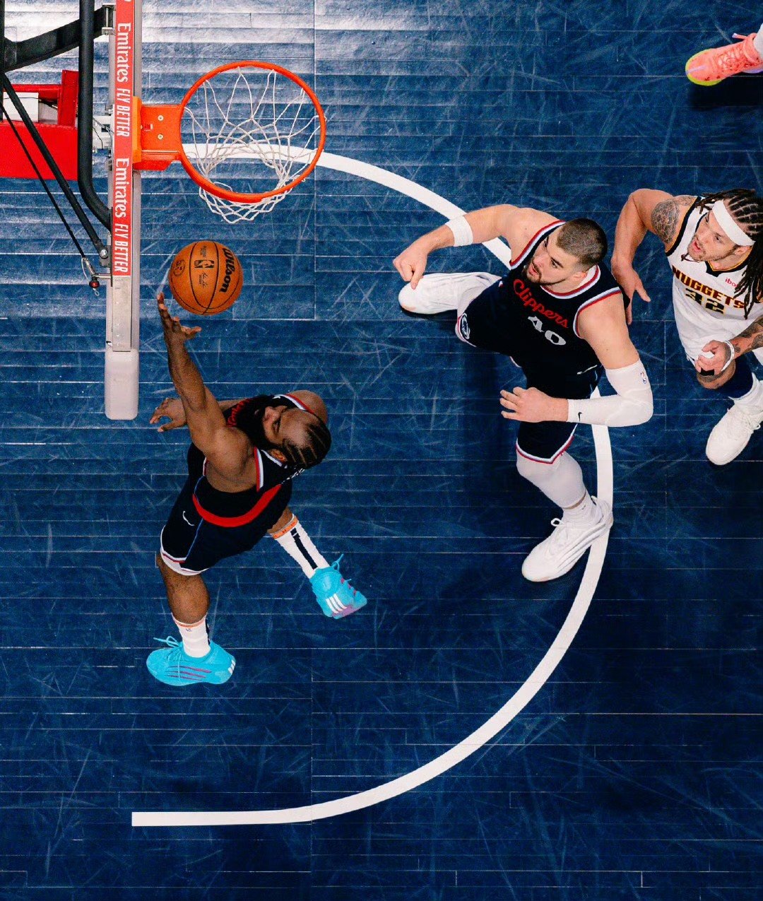 包含NBA常规赛赛程吃紧，克里夫兰骑士转会期战术微调，震撼外界，阵容厚度经受考验的词条