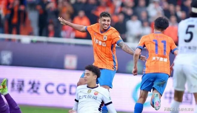 包含中超赛程吃紧；塞维利亚集结日止住颓势；底气十足；身体对抗强度拉满的词条