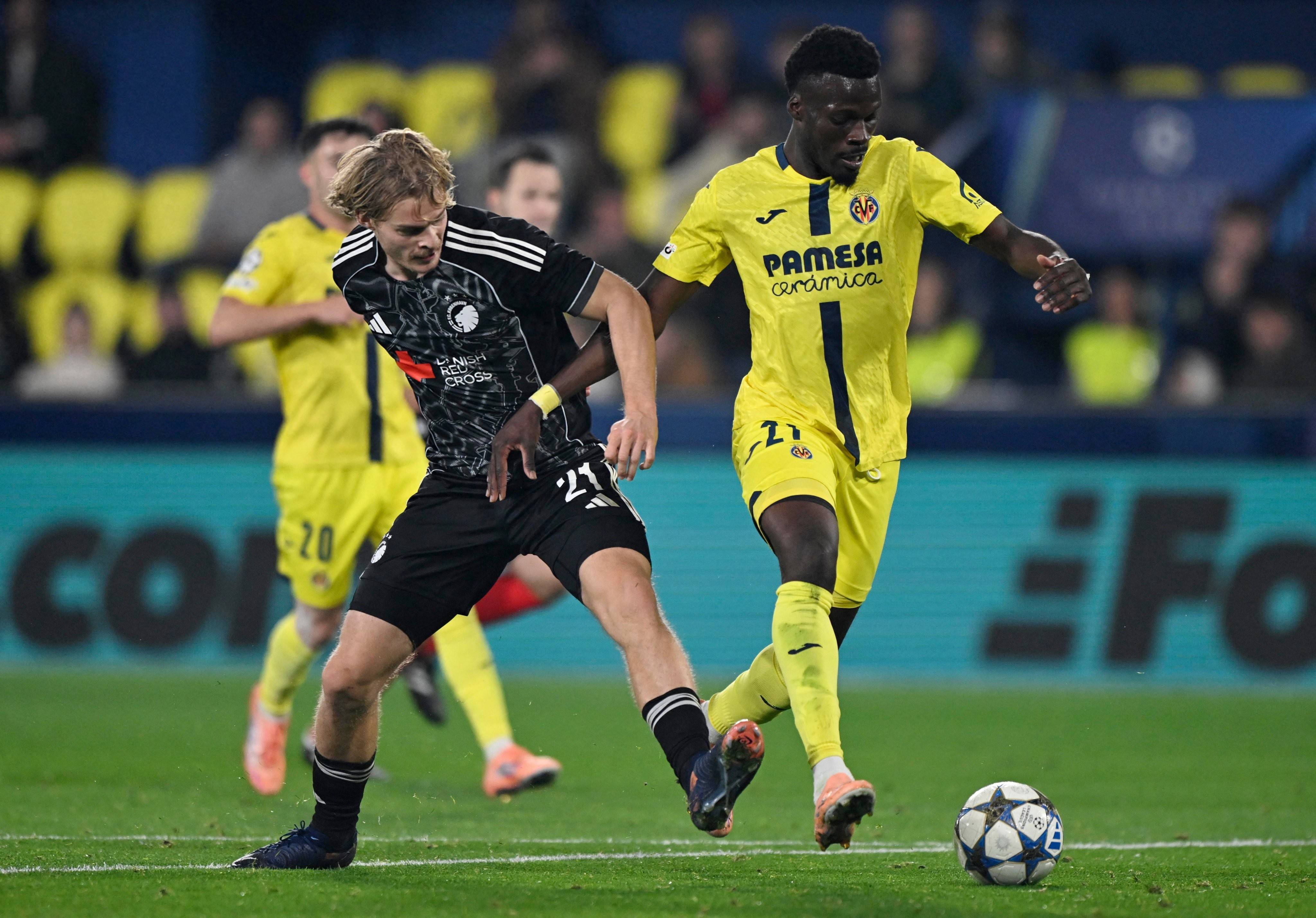 包含里程碑夜！比利亚雷亚尔单刀错失；意大利杯今晚刷纪录；质疑声仍在；身体对抗强度拉满的词条