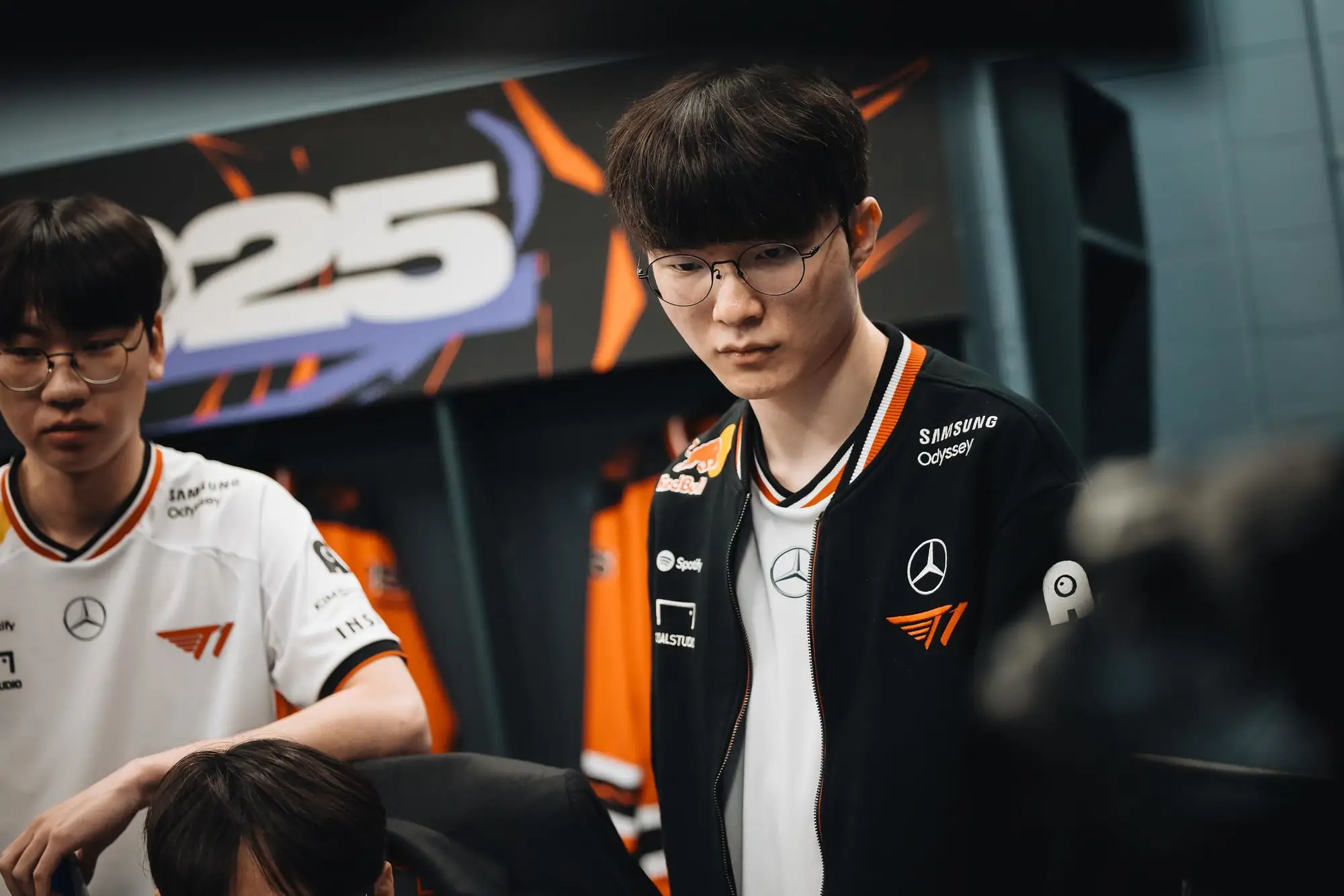 芒果体育-Faker在FPX比赛中回归赛场，势不可挡引发热议！的简单介绍