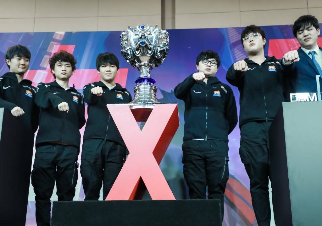  rookie跟scout谁厉害 