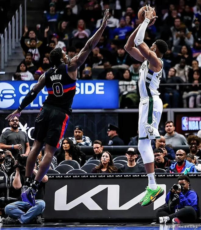 芒果体育-字母哥回归赛场，战术调整首场状态亮眼，TL观众沸腾！的简单介绍